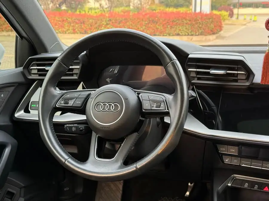 أودي A3 2021 سبورت باك 35 TFSI الفئة الفاخرة