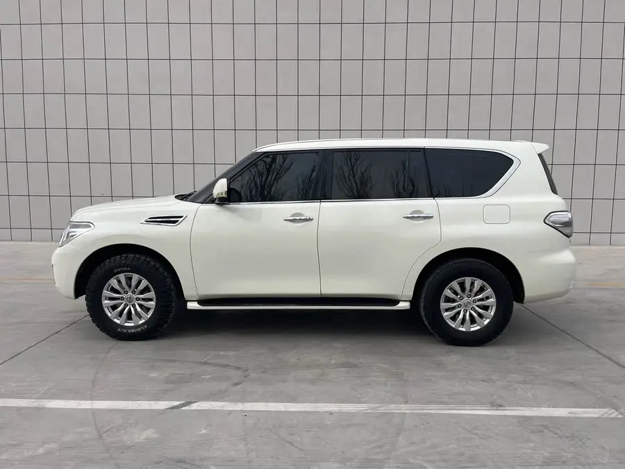 2018 نيسان باترول 4.0 لتر نسخة لينكد إن