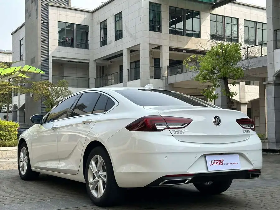 ريغال 2020 552T النخبة