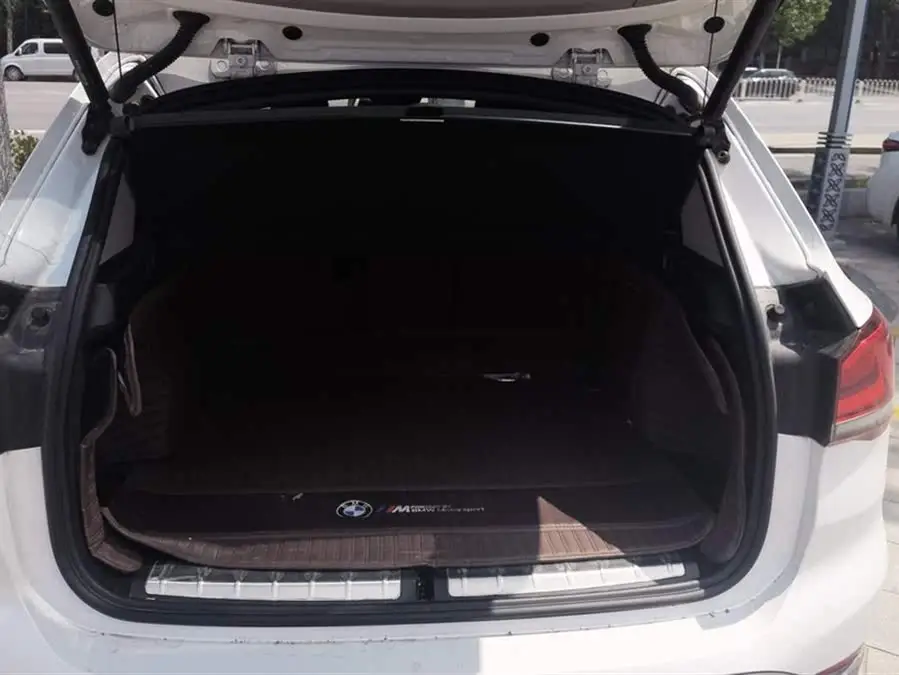 BMW X1 2021 sDrive25Li Leading Edition