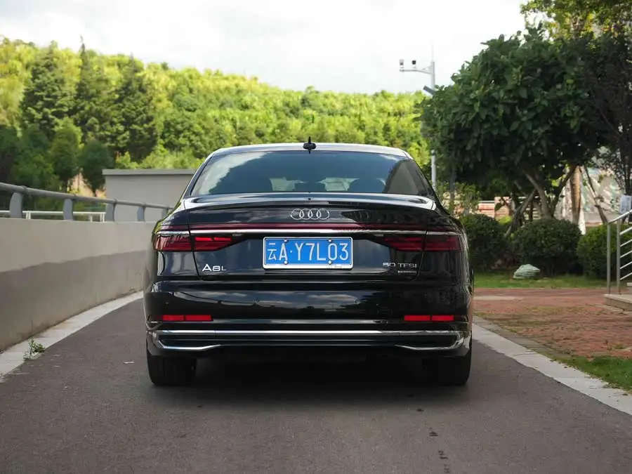 Audi A8 2023 A8L 45 TFSI quattro Luxury