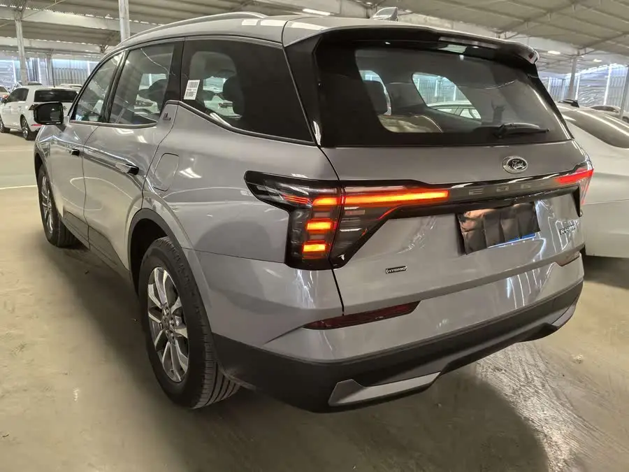 2025 Ford Edge Edge L 2.0T EcoBoost E Hybrid Two-Wheel Drive Seven-Seater Luxury