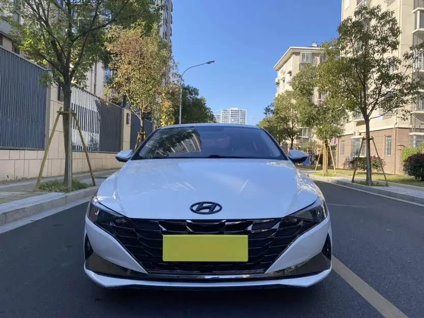 إيلانتر 2022 1.5 لتر CVT LUX النسخة الفاخرة