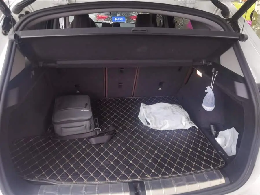 بي إم دبليو X1 2021 sDrive25Li الطراز الرائد