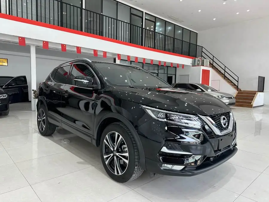2022 نيسان قاشقاي 2.0 لتر CVT XV بريم إصدار فاخر