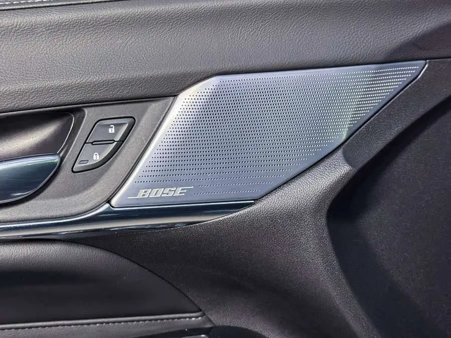 كاديلاك CT4 2023 25T فاخرة