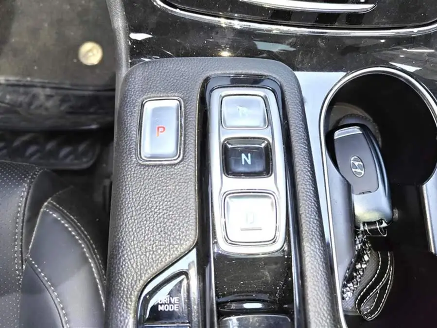 سانتا في 2019 380 TGDi DLX أوتوماتيكي AWD ذكي (HTRAC) وطني V