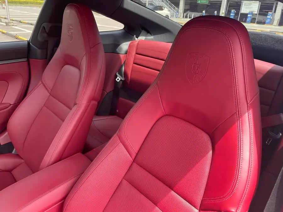 Porsche 911 2022 Carrera 4S 3.0T