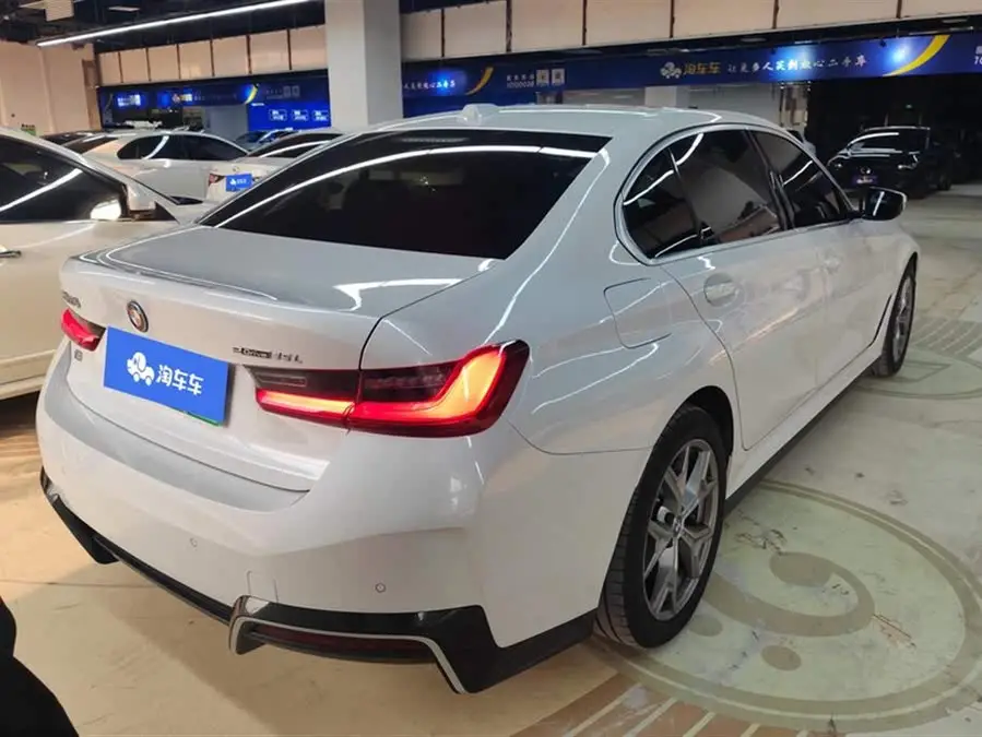 بي إم دبليو i3 2024 eDrive 35 L