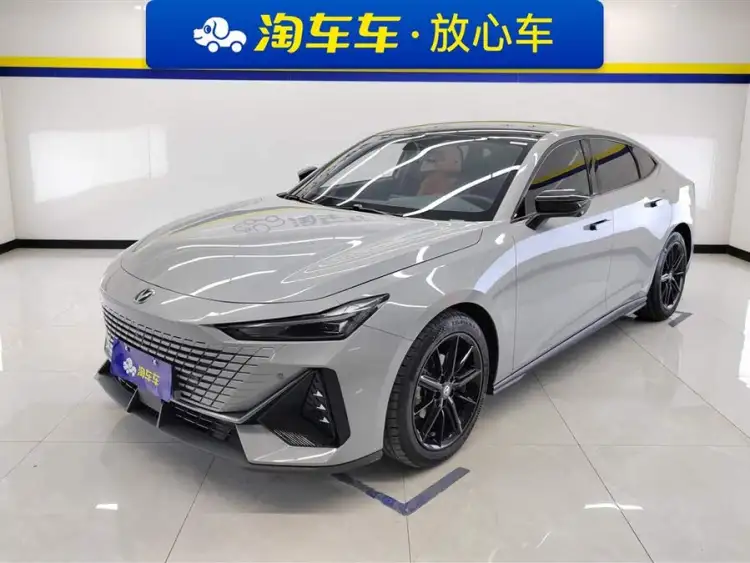 Changan UNI-V 2022 1.5T Premium