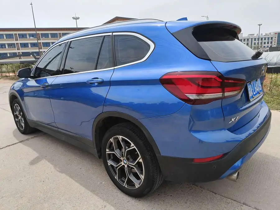 بي إم دبليو X1 2021 sDrive25Li إصدار رائد