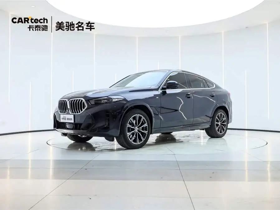 بي إم دبليو X6 2023 xDrive30i حزمة الرياضة M