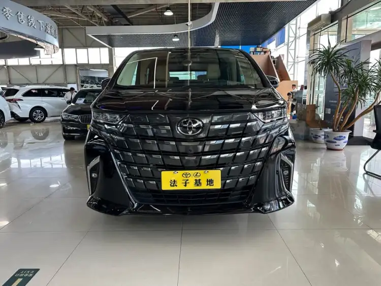 Alphard 2024 Plug-in Hybrid 2.5L Premium Edition
