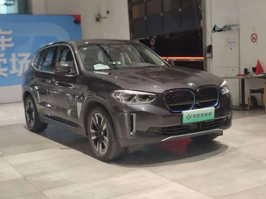 بي إم دبليو آي إكس 3 2021 إصدار متقدم