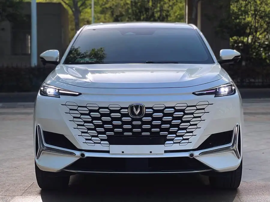 شانجان UNI-K 2021 2.0T الفئة المميزة