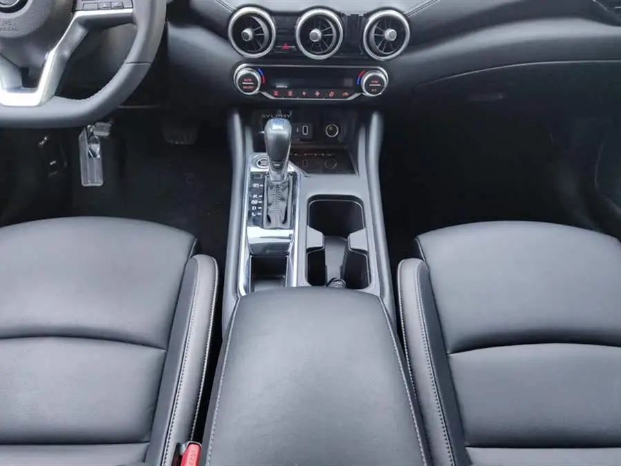 2021 نيسان سيلفي 1.6L XL CVT إصدار الاستمتاع