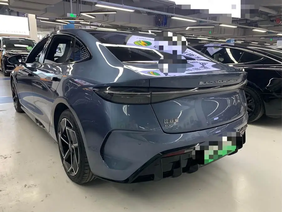 سيلاين 2022 إصدار 700 كم طويل المدى دفع خلفي