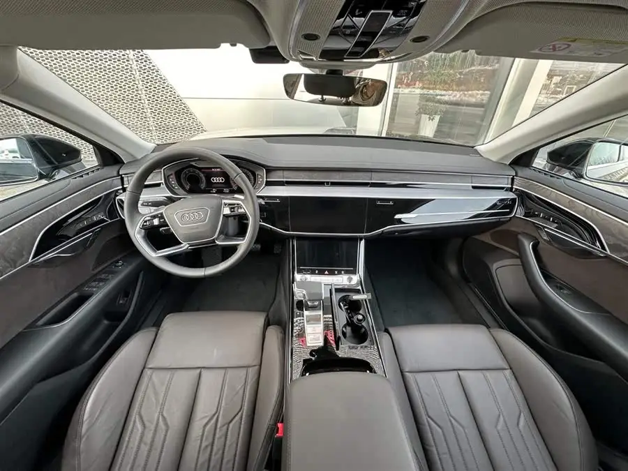 Audi A8 2024 A8L 45 TFSI quattro Luxury