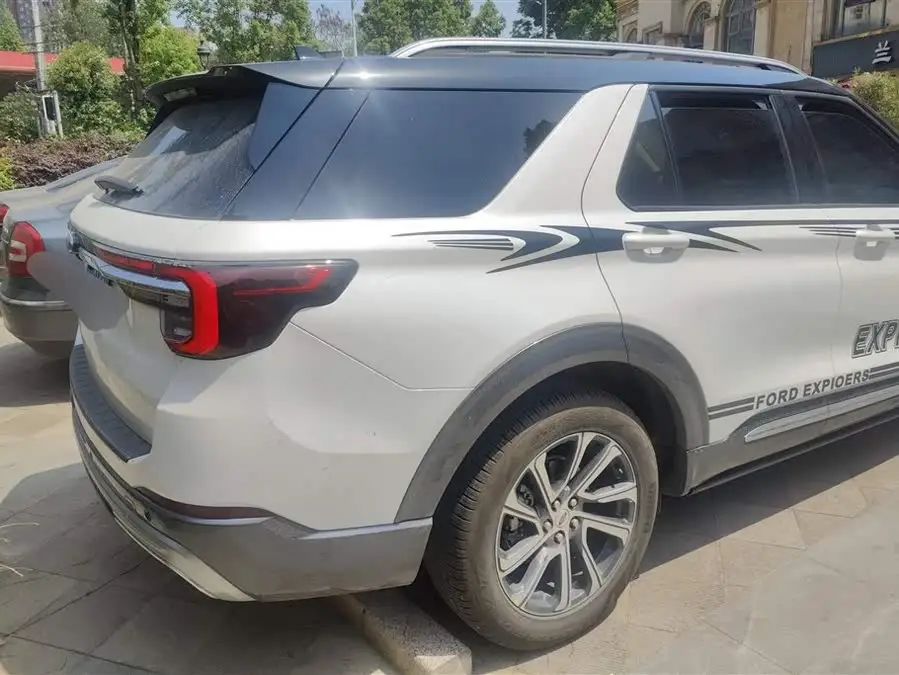 مستكشف 2023 إيكو بوست 285 الدفع الرباعي نسخة تريند بلس 7 مقاعد