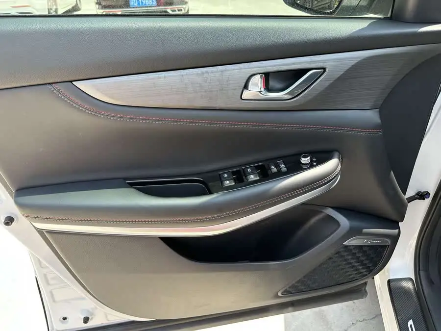 شانجان CS75 2021 نسخة تكريم المليون 280T DCT الفاخرة