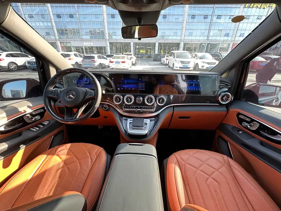 Vito 2023 2.0T Elite Version 7-seater