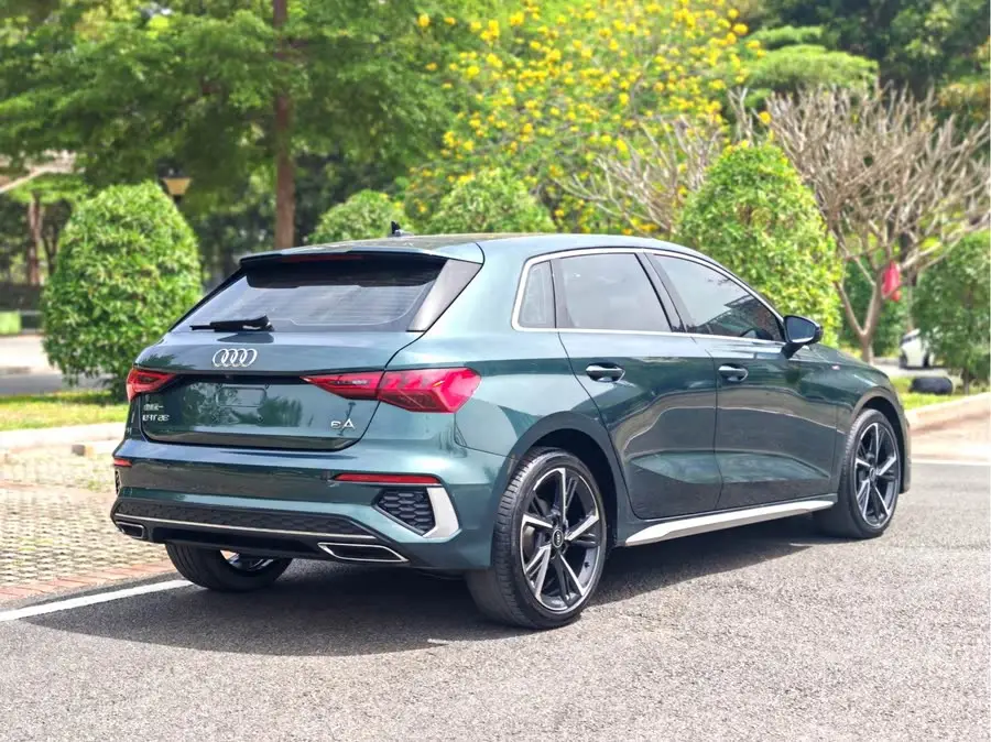 أودي A3 2022 سبورت باك 35 TFSI طراز الدخول الرياضي