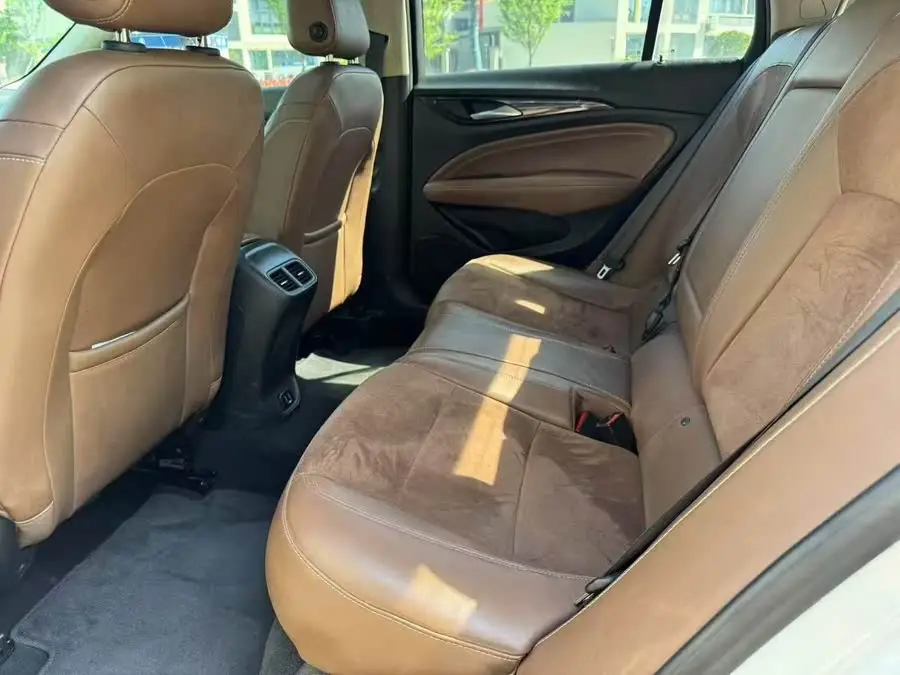 بيوك ريجال 2020 طراز 552T النخبة