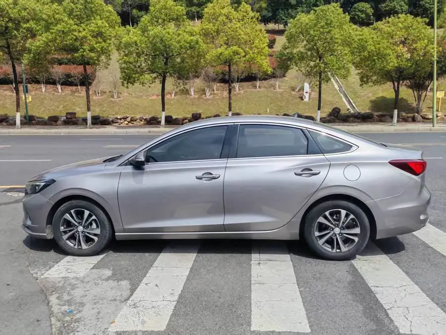 إيدونغ 2020 بلس بلو ويلي NE 1.4T GDI DCT بريميوم