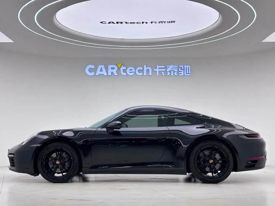 Porsche 911 2022 Carrera 3.0T