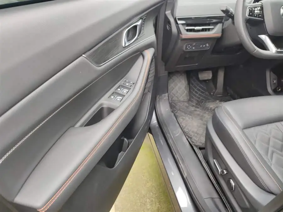 Changan UNI-K 2021 2.0T All-Wheel Drive Excellence Edition