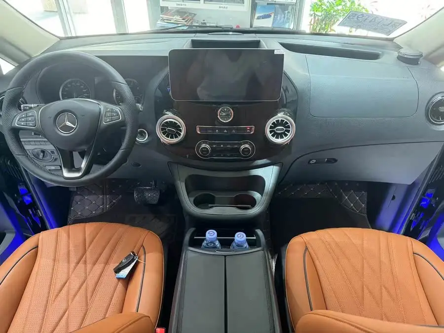 فيتو 2023 نسخة الأعمال 2.0T سبعة مقاعد