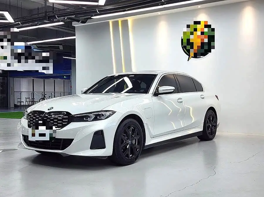 بي إم دبليو i3 2024 eDrive 35 L