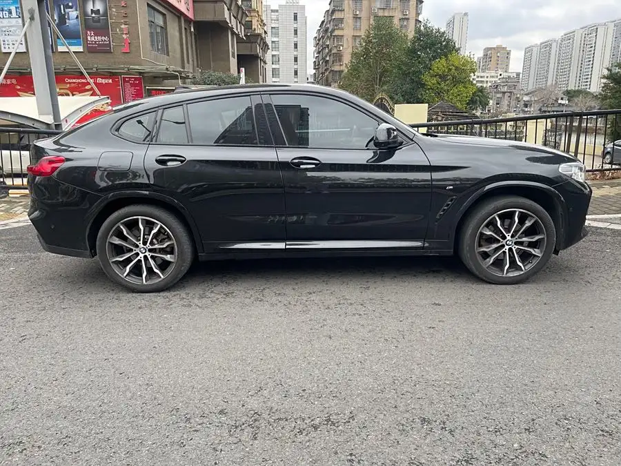 BMW X4 2021 xDrive 25i M Sport Black Night Package