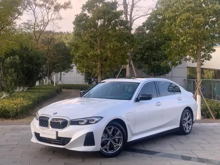 BMW i3 2024 eDrive 35 L