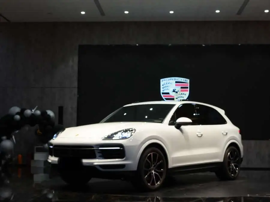 2023 Cayenne 3.0T Platinum Edition