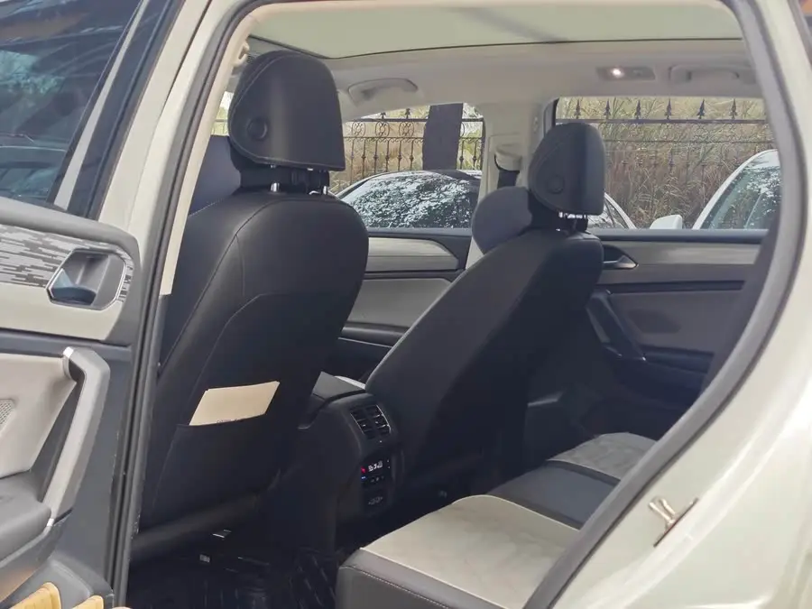 تيرون 2023 330TSI دفع ثنائي R-Line إصدار عالي الطاقة