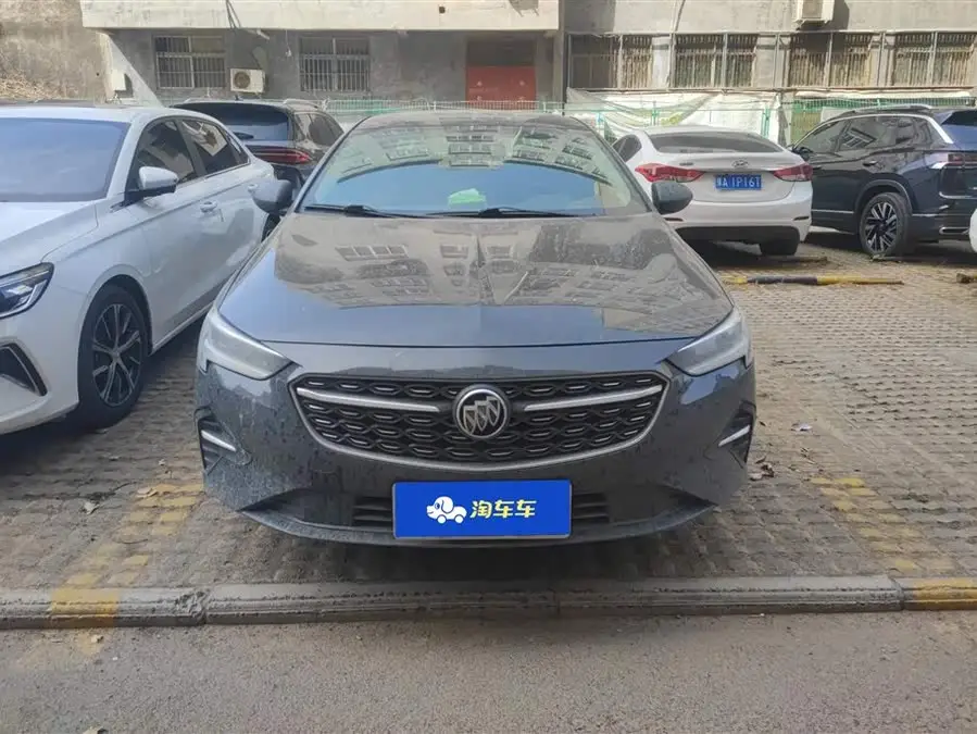 بيوك ريجال 2021 552T النخبة