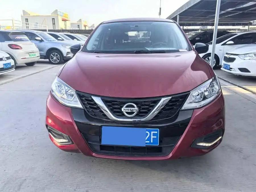 نيسان تييدا 2021 1.6 لتر CVT الإصدار الرائع