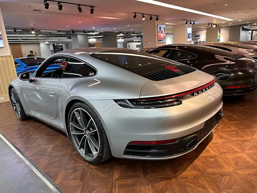 Porsche 911 2020 Carrera 3.0T