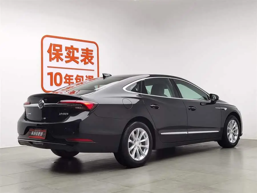 بيوك لاكروس 2021 552T الفاخرة