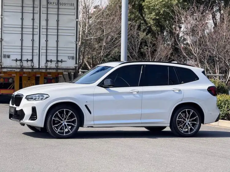 BMW X3 2022 xDrive30i Leading M Night Package