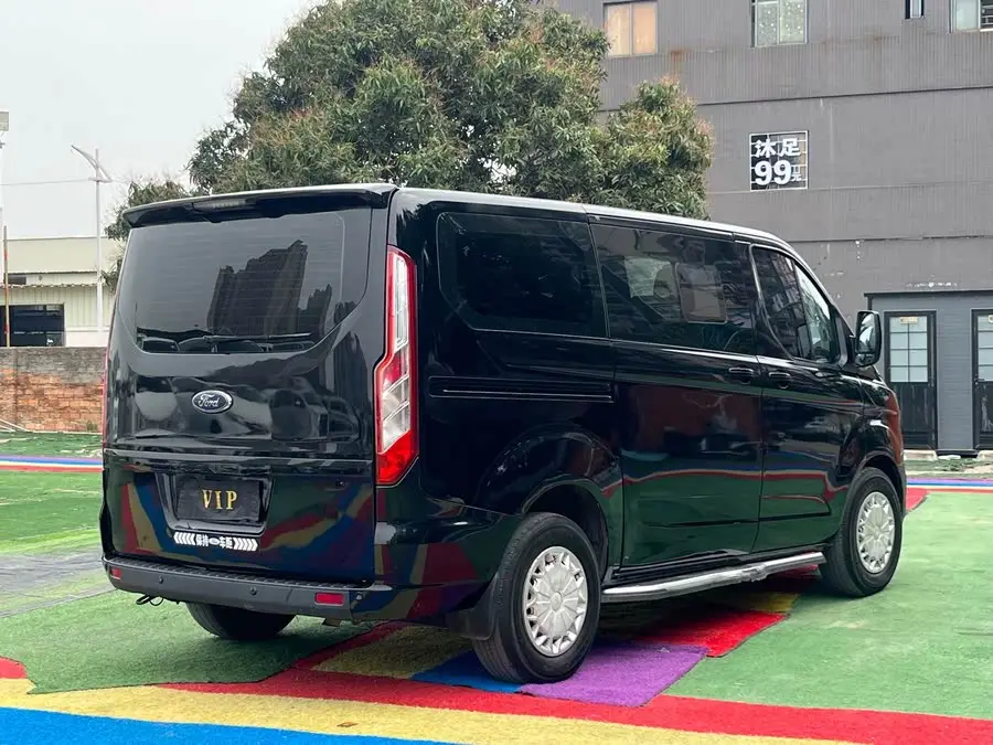 Ford Transit 2019 2.0T Diesel Commercial Travel Short Wheelbase Low Roof 9-Seater National VI