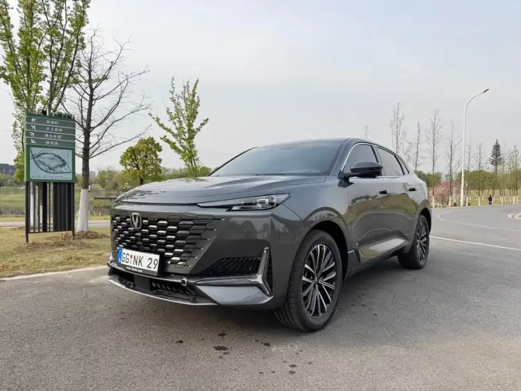 Changan UNI-K 2024 2.0T Two-Wheel Drive Enjoyment Version