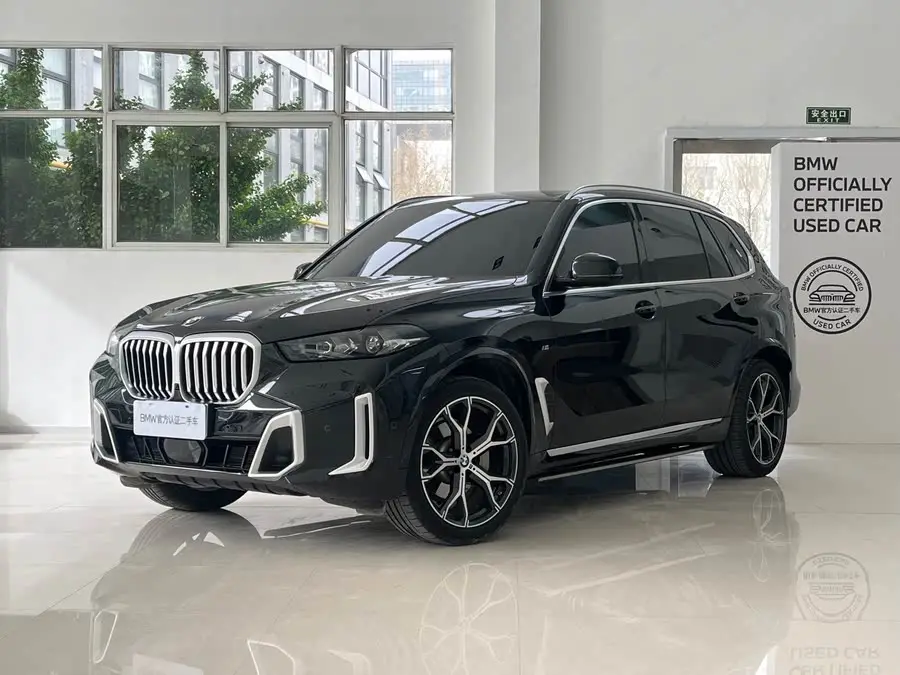BMW X5 2023 xDrive 30Li Luxury M Sport Package