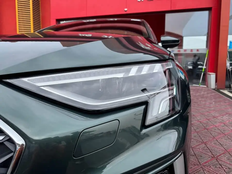 أودي A3 2021 A3L ليموزين 35 TFSI الرياضية العصرية