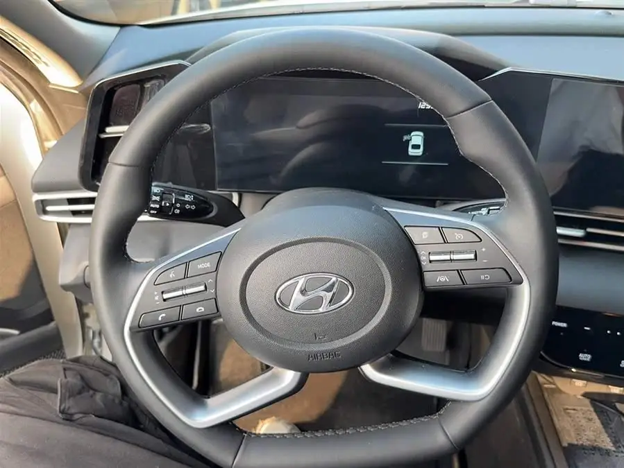 إيلانتر 2022 1.5 لتر CVT LUX بريميوم