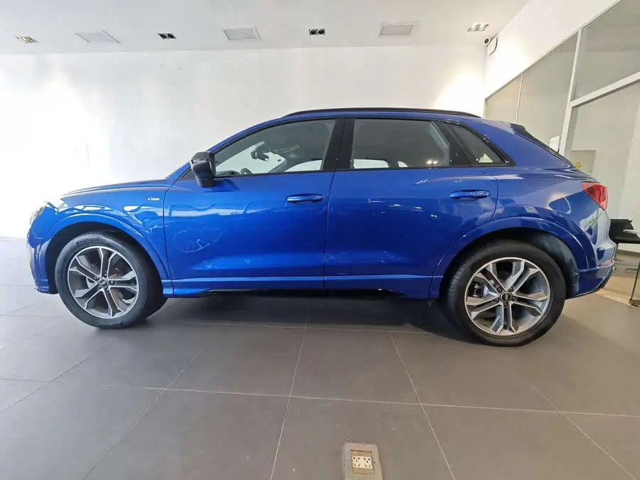 Audi Q3 2023 45 TFSI quattro Stylish Dynamic