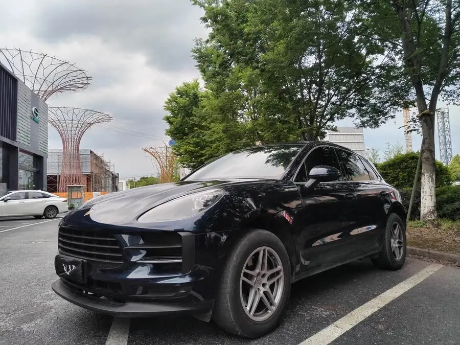 2020 Macan 2.0T