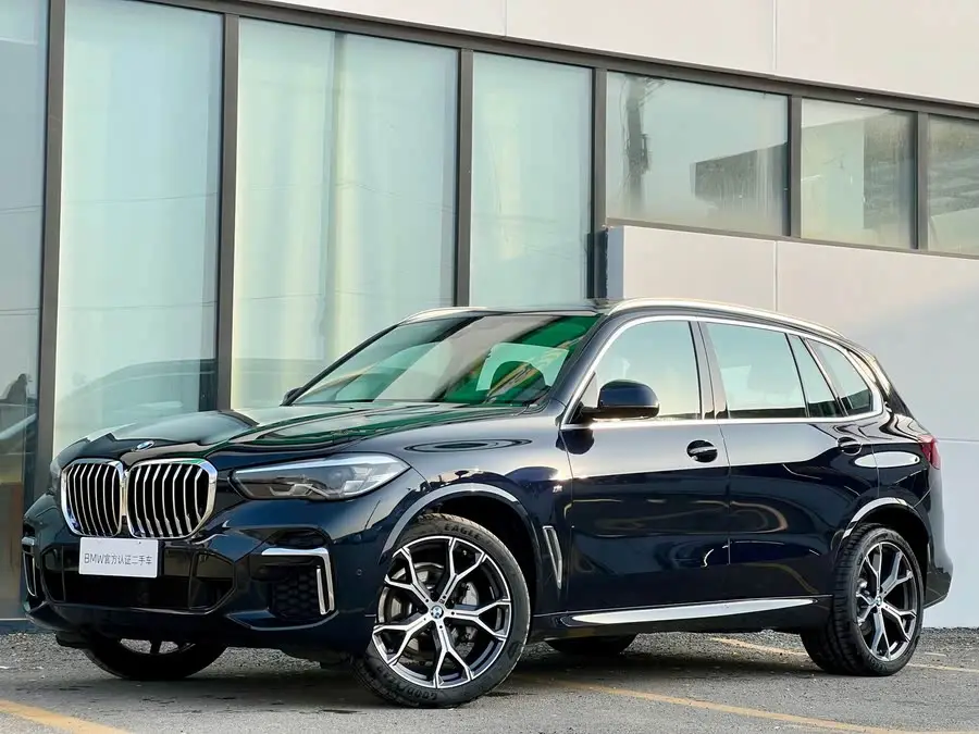 BMW X5 2022 xDrive 30Li M Sport Package