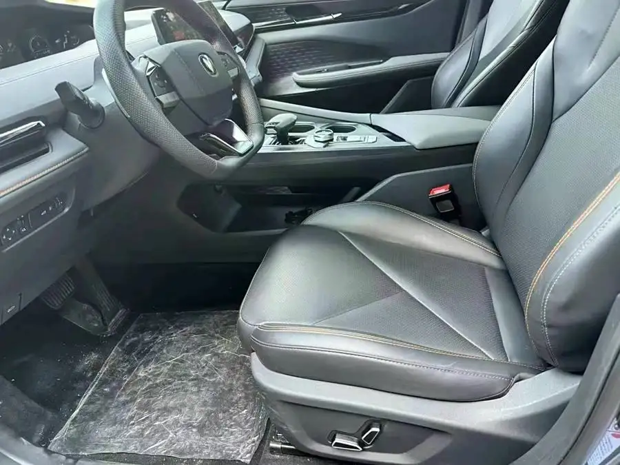 Changan UNI-V 2022 1.5T Premium